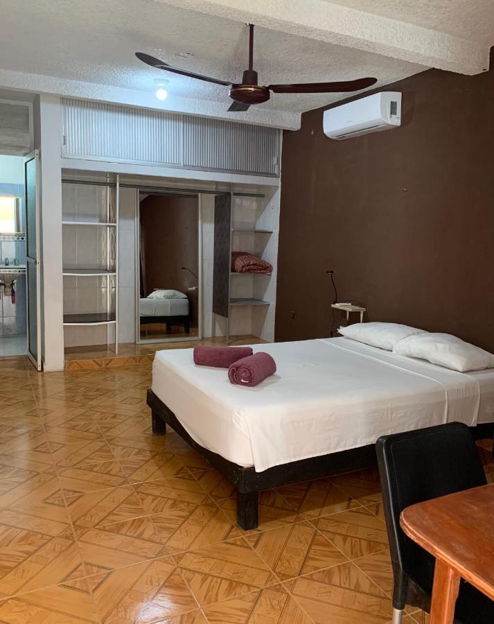 Spanglish Hostel バリャドリッド エクステリア 写真